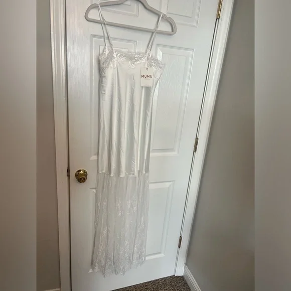 Show Me Your Mumu Celine Dress in Ivory - Picture 9 of 10